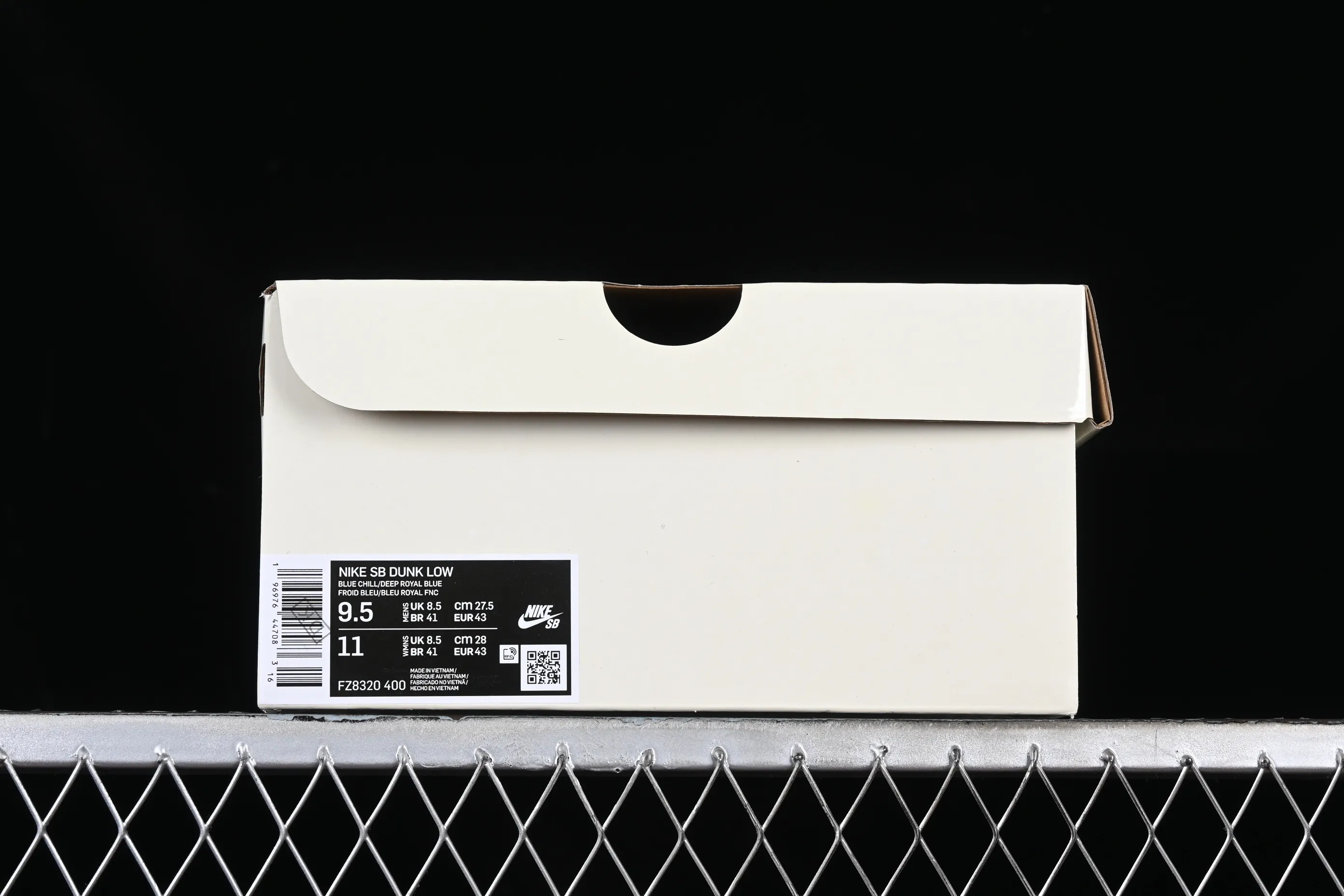 All Categories Nk SB Dunk Series Nk SB Dunk Low Low-top sneakers Pure original version The Powerpuff Girls x Nk SB Dunk Low Powerpuff Girls joint model Low-top casual sneakers FZ8320-400
